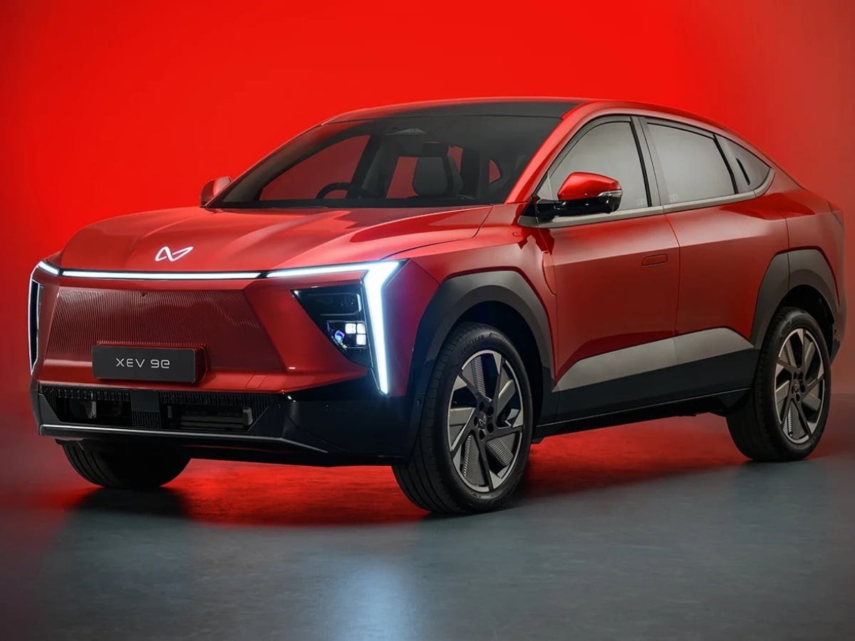 Upcoming Mahindra Electric SUVs