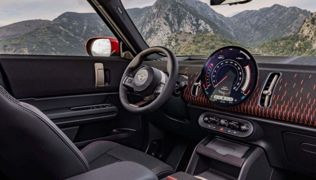 Mini JCW Countryman ALL4 Interior View 