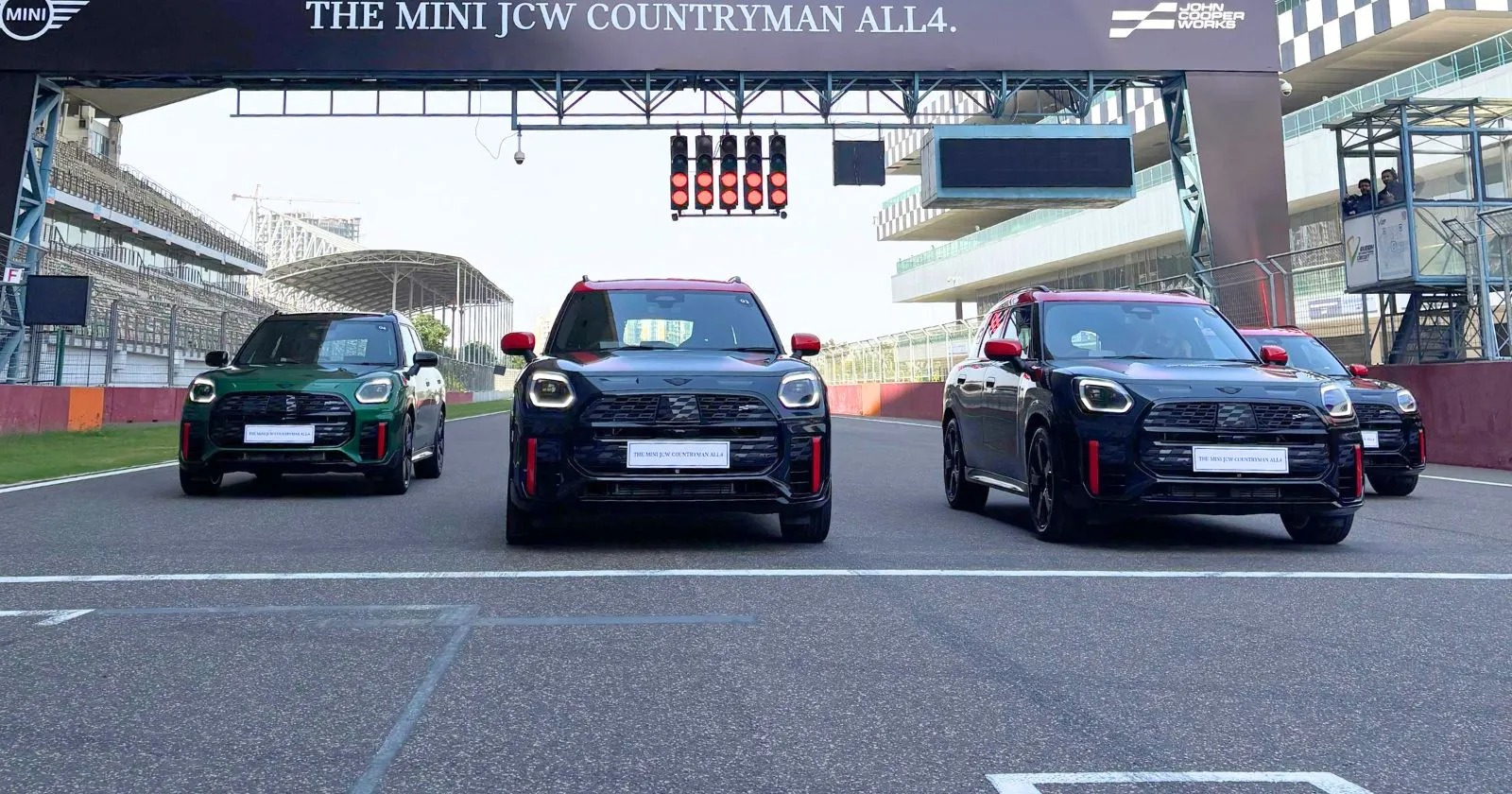 भारत में लॉन्च हुई सबसे शक्तिशाली मिनी कार Mini JCW Countryman ALL4
