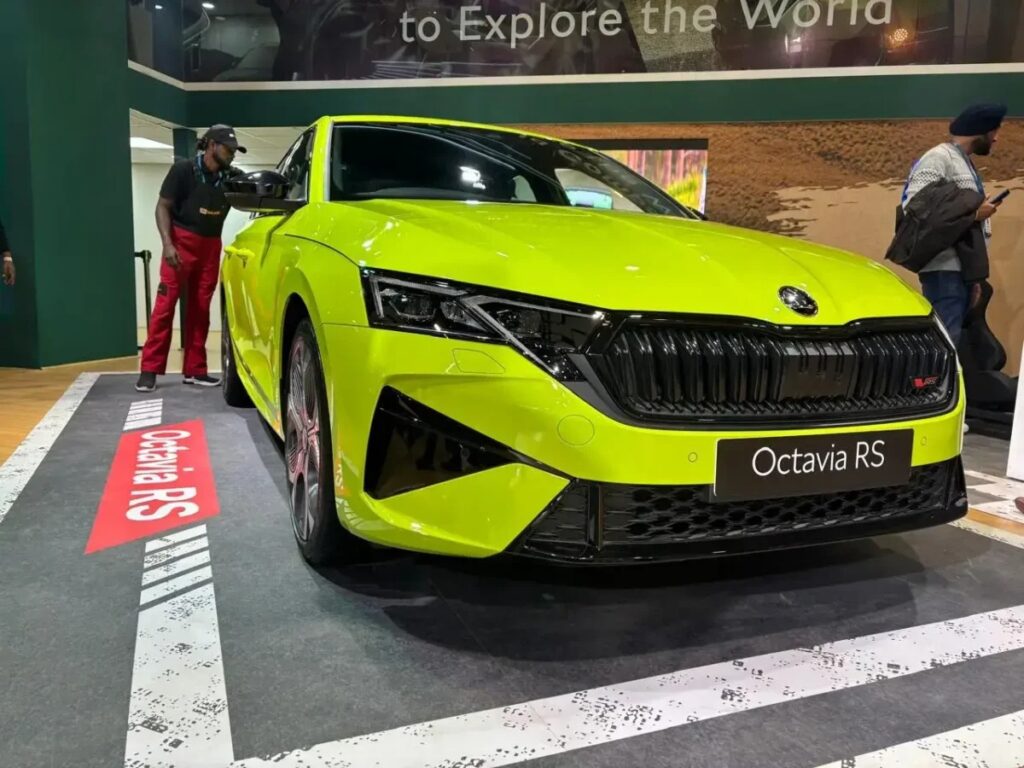 New Skoda Octavia RS booking opens details