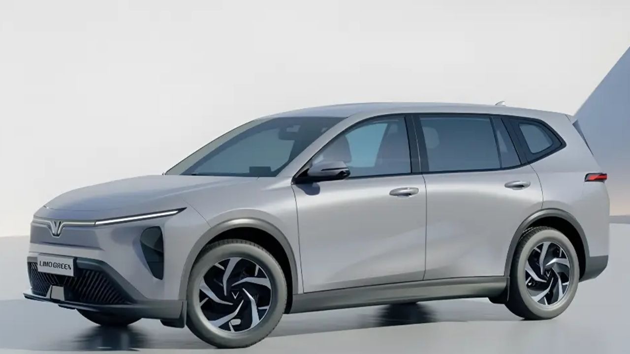 VinFast Limo Green (Innova Rival)