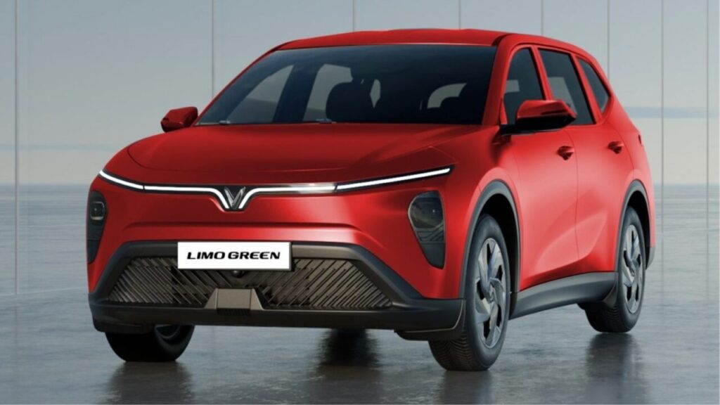 VinFast Limo Green (Innova Rival)